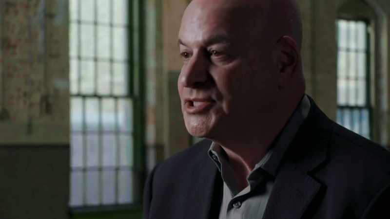 � Farnsworth starts making TVs, rolling them out