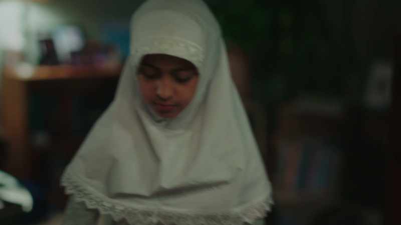 (Faruq speaking Urdu)