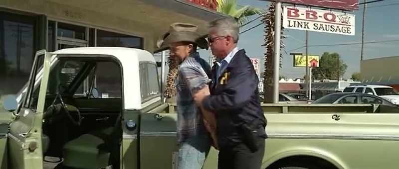 FBI, get out of the car!