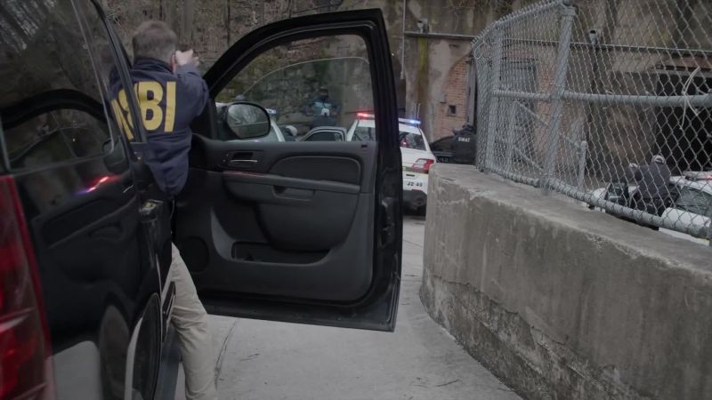 FBI, halt!