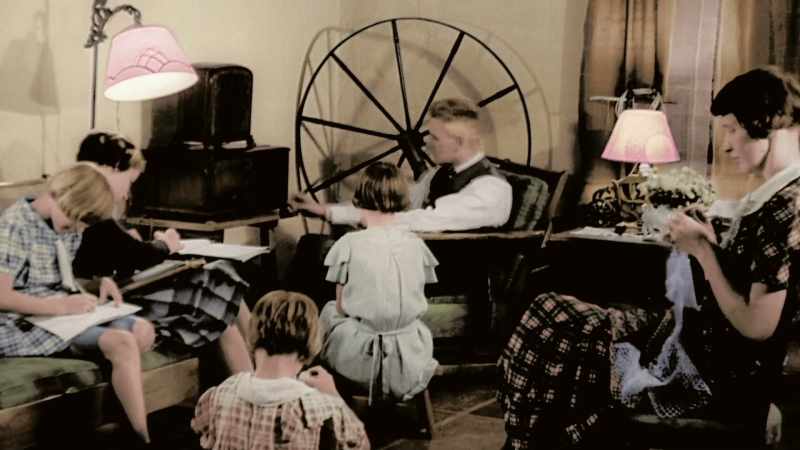 FDR TAKES TO THE RADIO