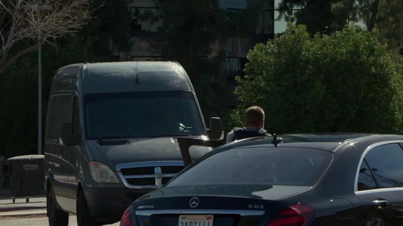 Federal agent!