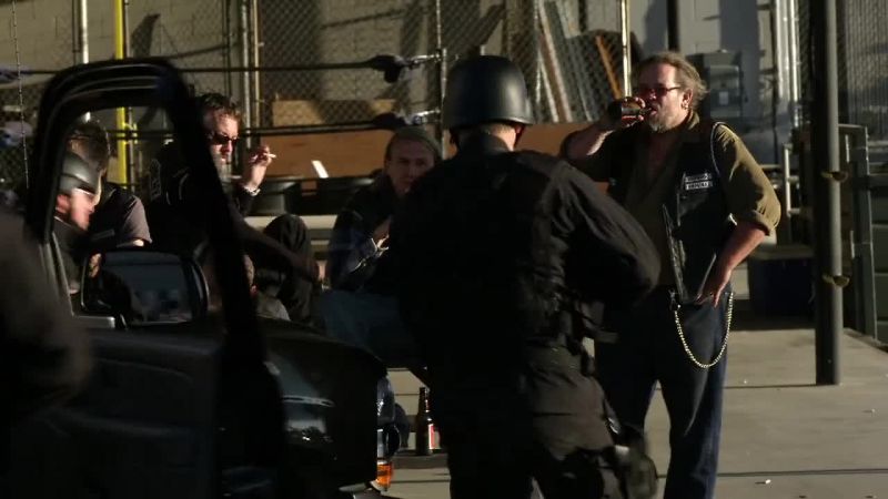 Federal agents!