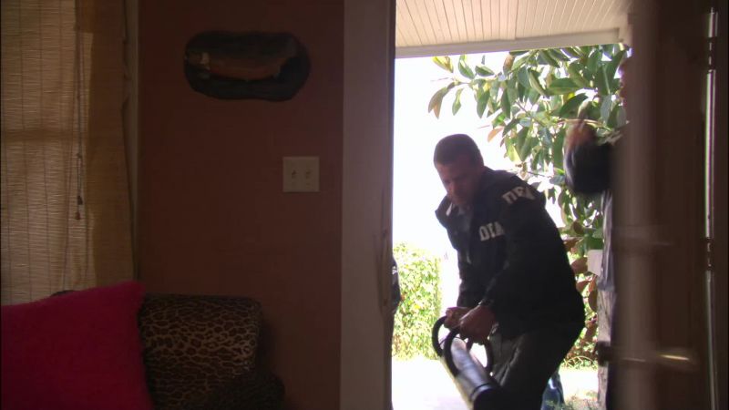 Federal Agents !