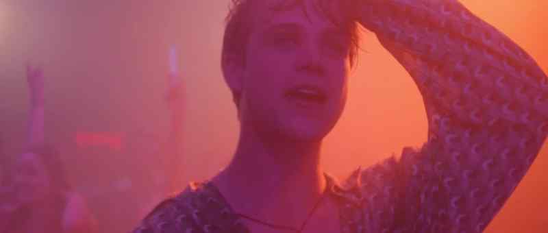�� Feel the melody that's in the air ♪
