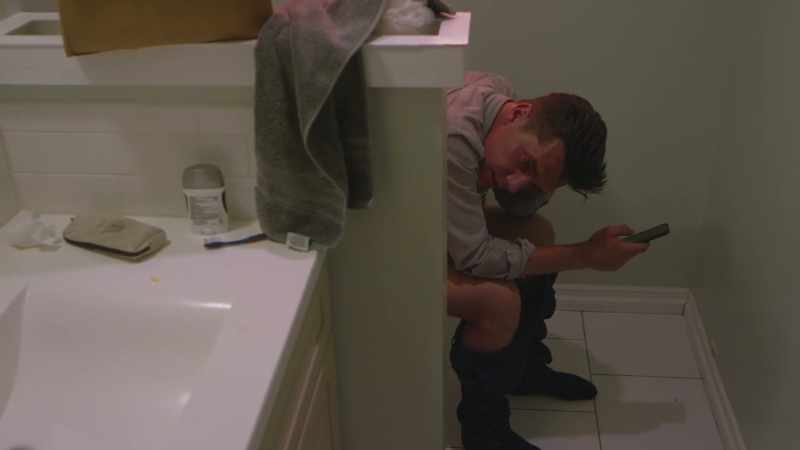 �� ...feeling crazy, ♪ oh why the hell do I ♪
