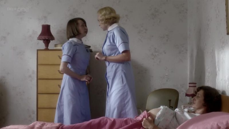 Fetal heartbeat is slow. Call Dr Turner, please