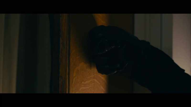 (figure knocking on door)