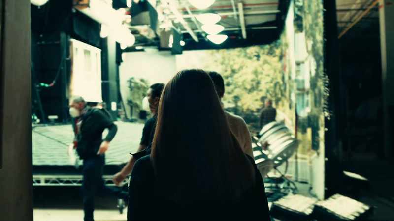 (FILM CREW CLAMORING)