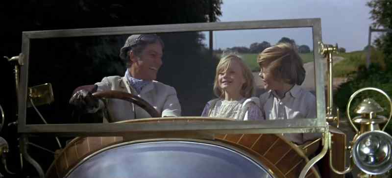 Fine four-fendered Chitty Chitty friend