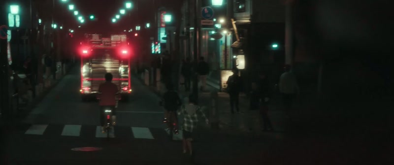 Firetruck behind you. Please clear the road