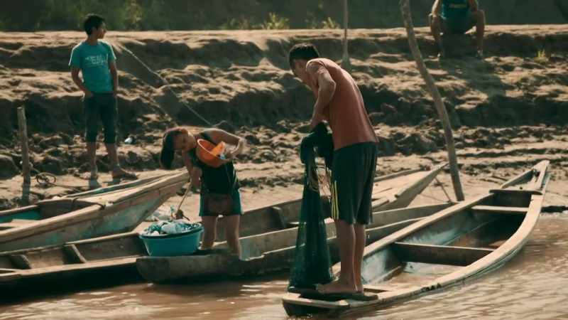 FISHERMANS AVOID THIS RIVERSIDE JUNGLE FOR ANOTHER REASON