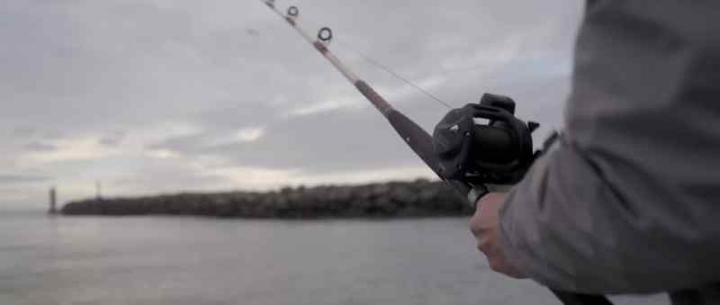 (fishing reel ticking) (suspenseful music)