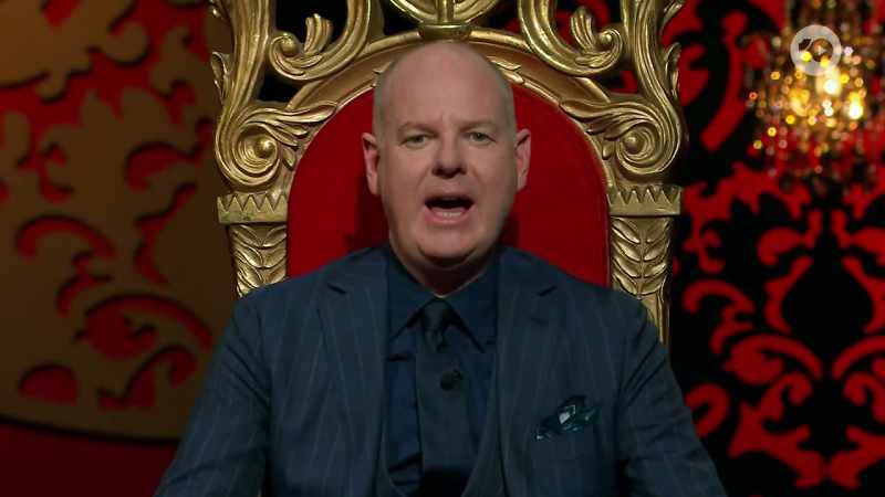 Five comedians are head to head