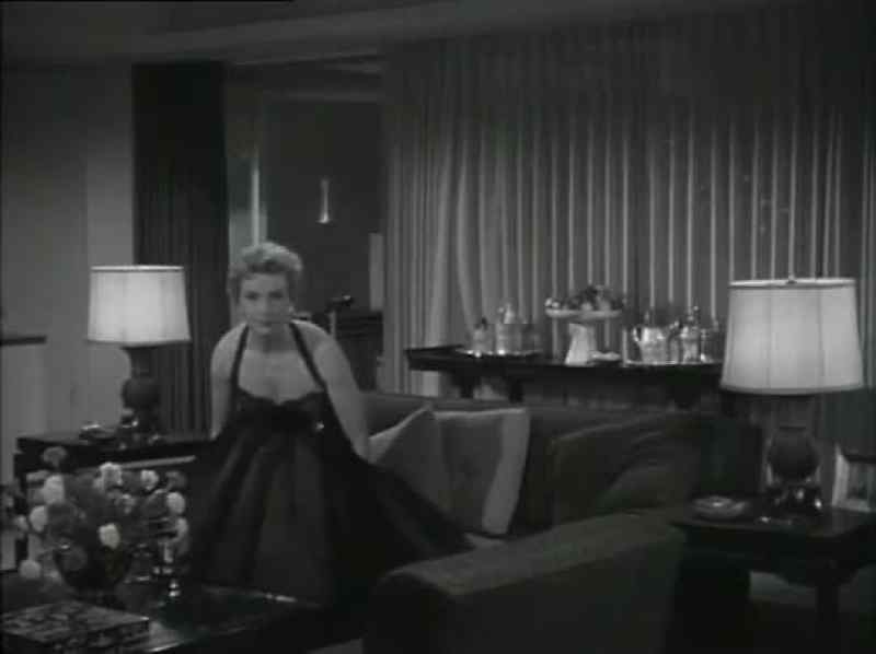 Fix me a drink will you darling Champagne coming up