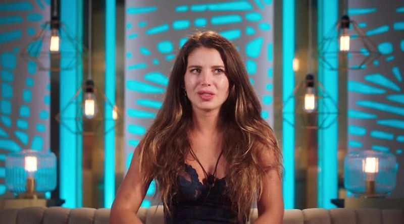 [Flavia] What the fuck?