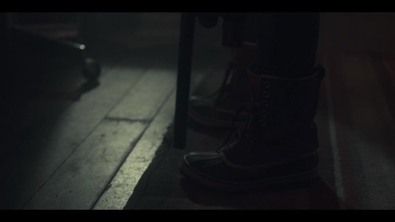 (floorboard creaking)