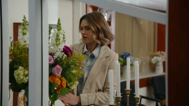 (flowers rustling)