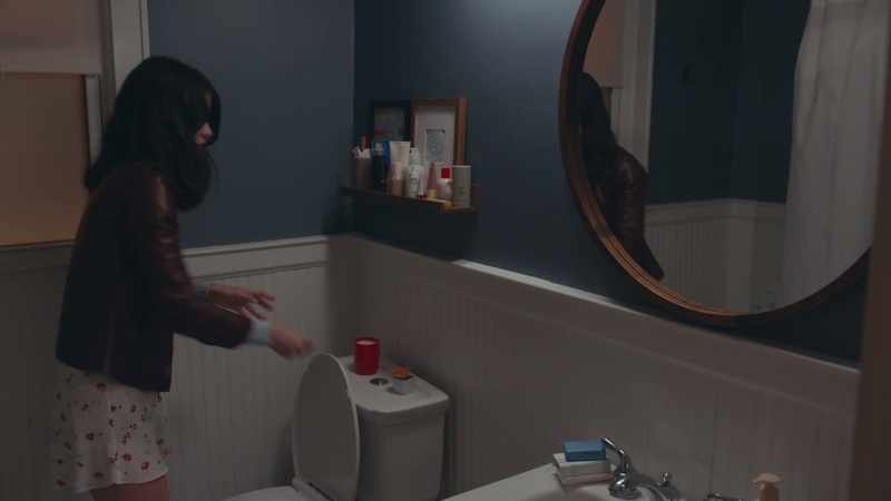 (FLUSHES) -(LIGHTS MATCH)