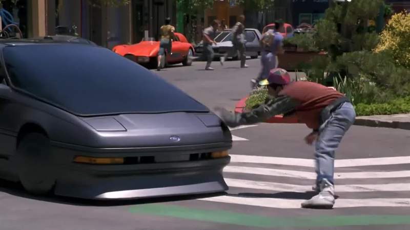 Flying DeLorean