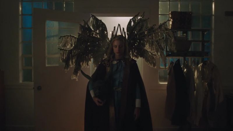 Follow me, your Gryphon Queen