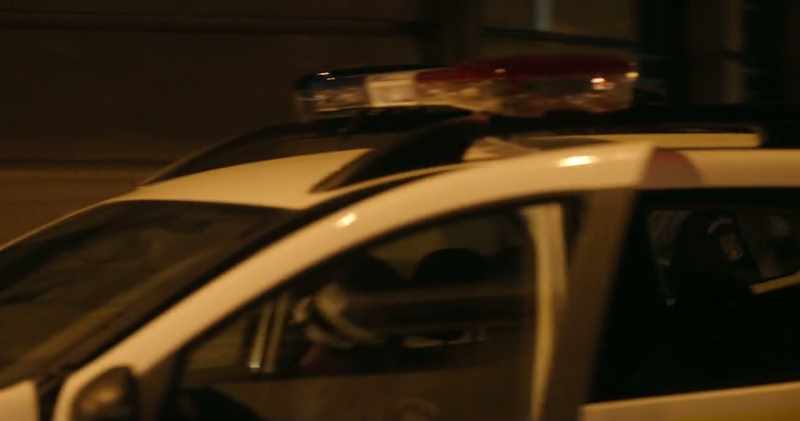 Follow them, but don't arrest them! - Let's go! Faster! Move!