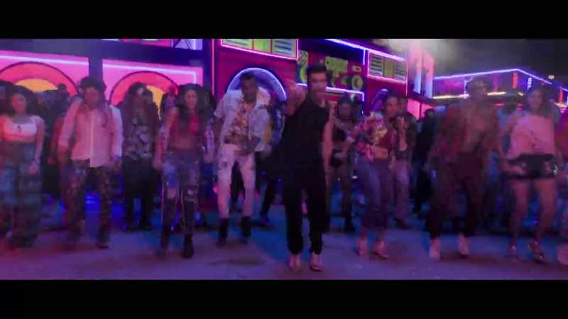 �� Follows you wherever you go. ♪