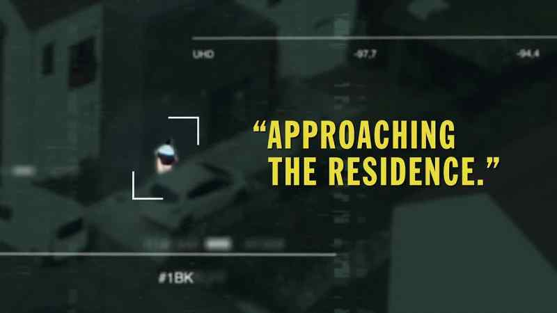 {\an1}Approaching the residence