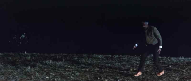 (footsteps pattering)
