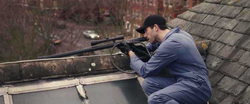 For this hit, I'm using a CO2 gas-powered rifle