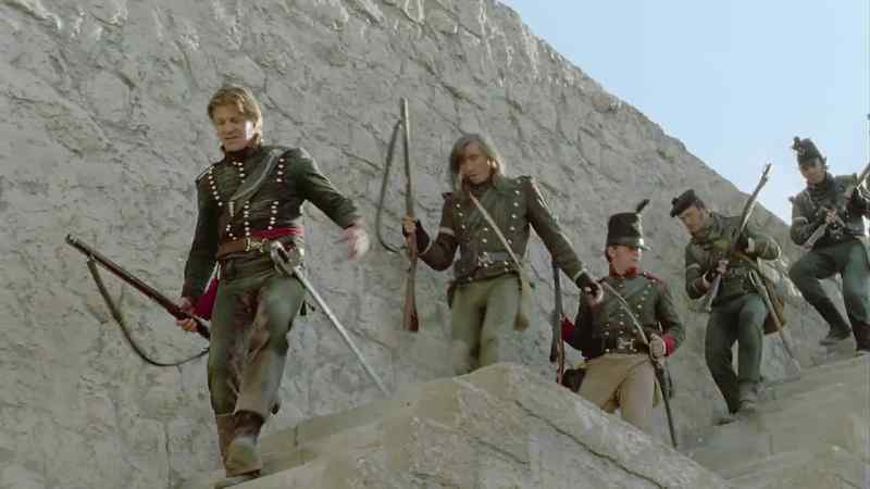 Form ranks. Form ranks at the gates