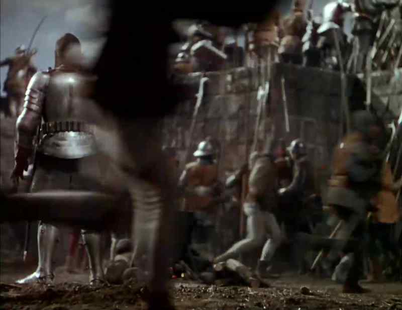 Forward! Man the slits! Get those cannoneers!