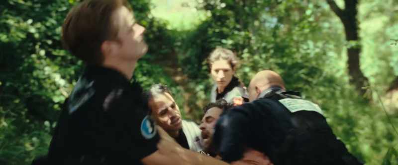(François arguing)