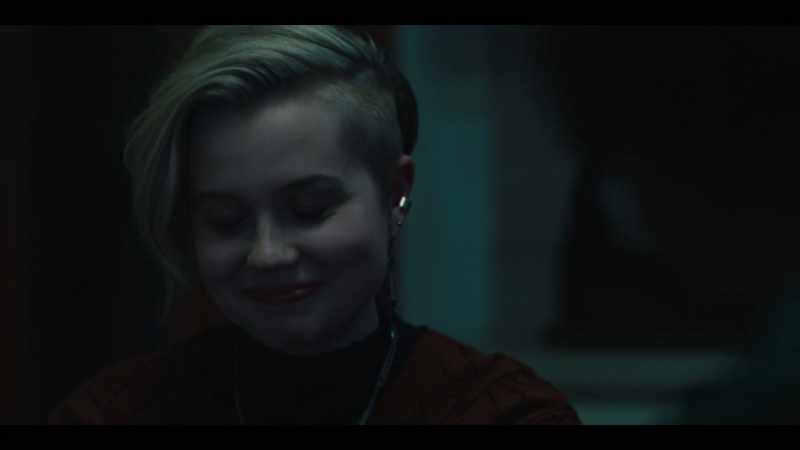 FRANK: You met someone? -Mm-hmm