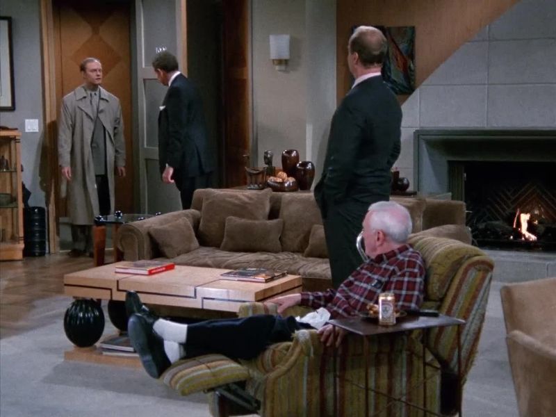 FRASIER: Hello, Niles. - Hello, Frasier