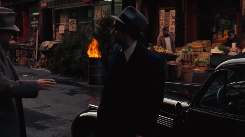 Fredo, I'm going to buy some fruit. -Okay, Pop