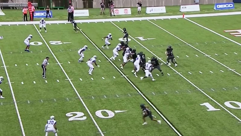 From the 15, Harris will throw. Backpedaling