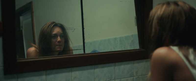 Fucking let me out. Jade!