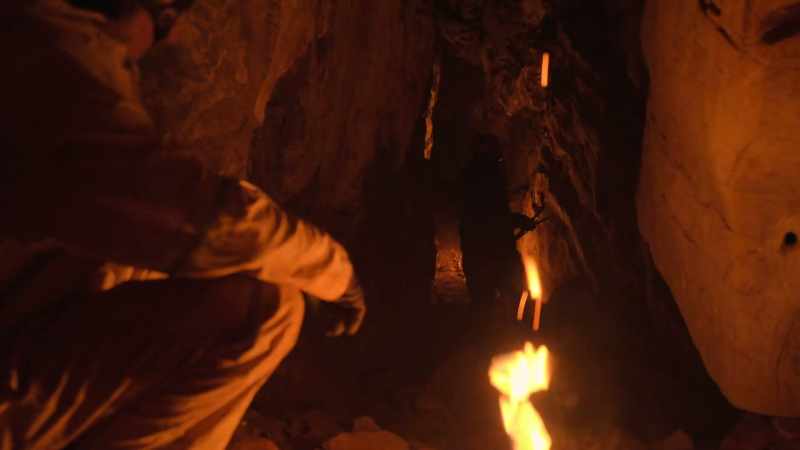 [FUENTES] Fire changes the way you perceive, sense, and experience the world