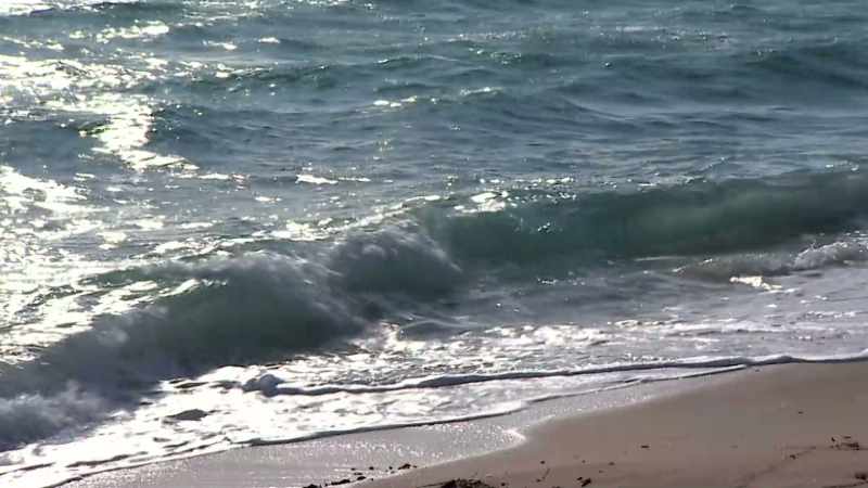 �� (funky upbeat music) ♪