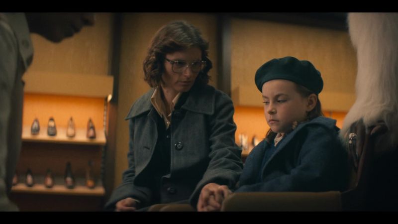 [Gaap] Well, she… she… she's not in mourning