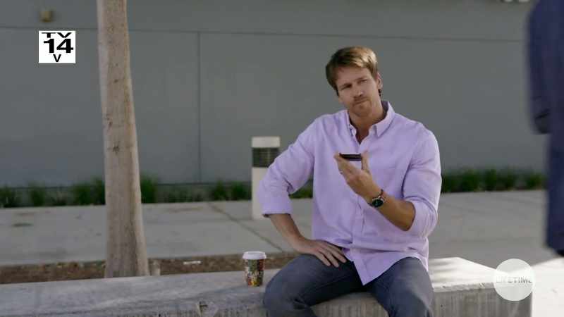 [Gareth on voicemail] You've reached Gareth