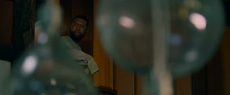 Gary? Gary! Hey. Tom! He put the birds in the freezer. Tom, I told you he's fucking crazy