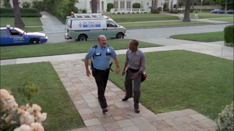 Gas leak. - I can smell it