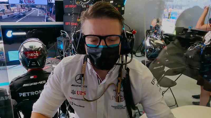 Gasly, 0.5 ahead