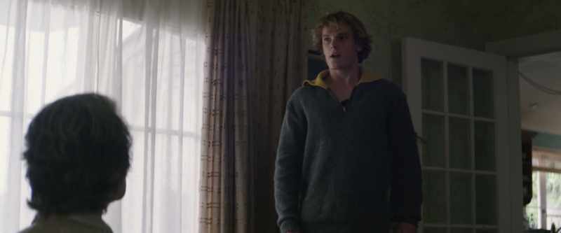 (GASPS) - (GLASS CRASHES)