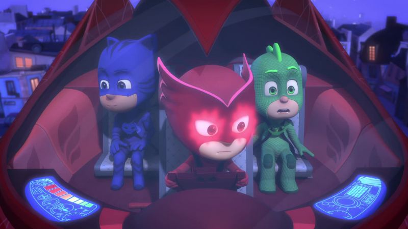 [gasps] Um... Owlette?