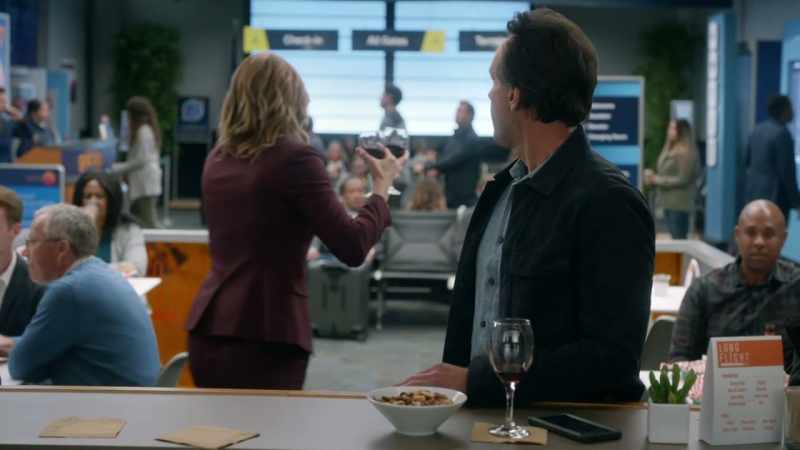 GATE AGENT: Wade Felton, please report to gate A-17