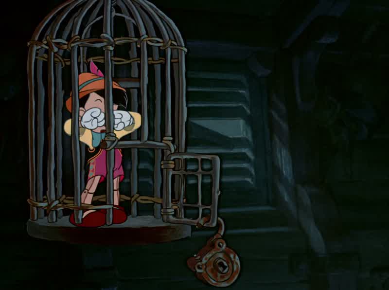 Gee, look,Jiminy, my nose!