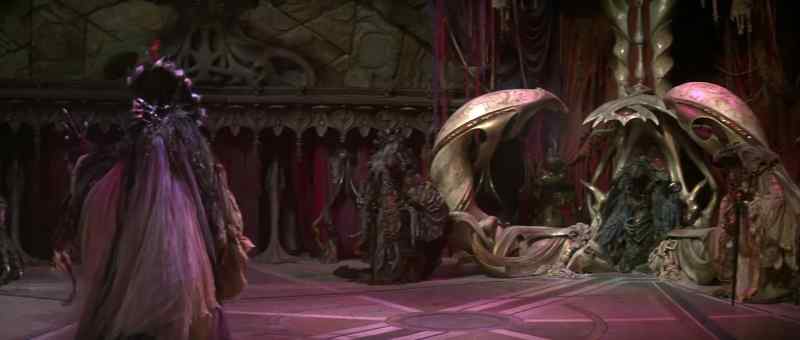Gelfling! Gelfling in the castle! - Gelfling!